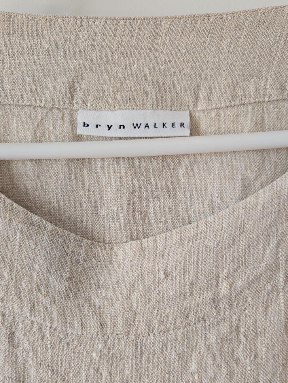 Bryn Walker Oversized Linen Top - Picture 2 of 4